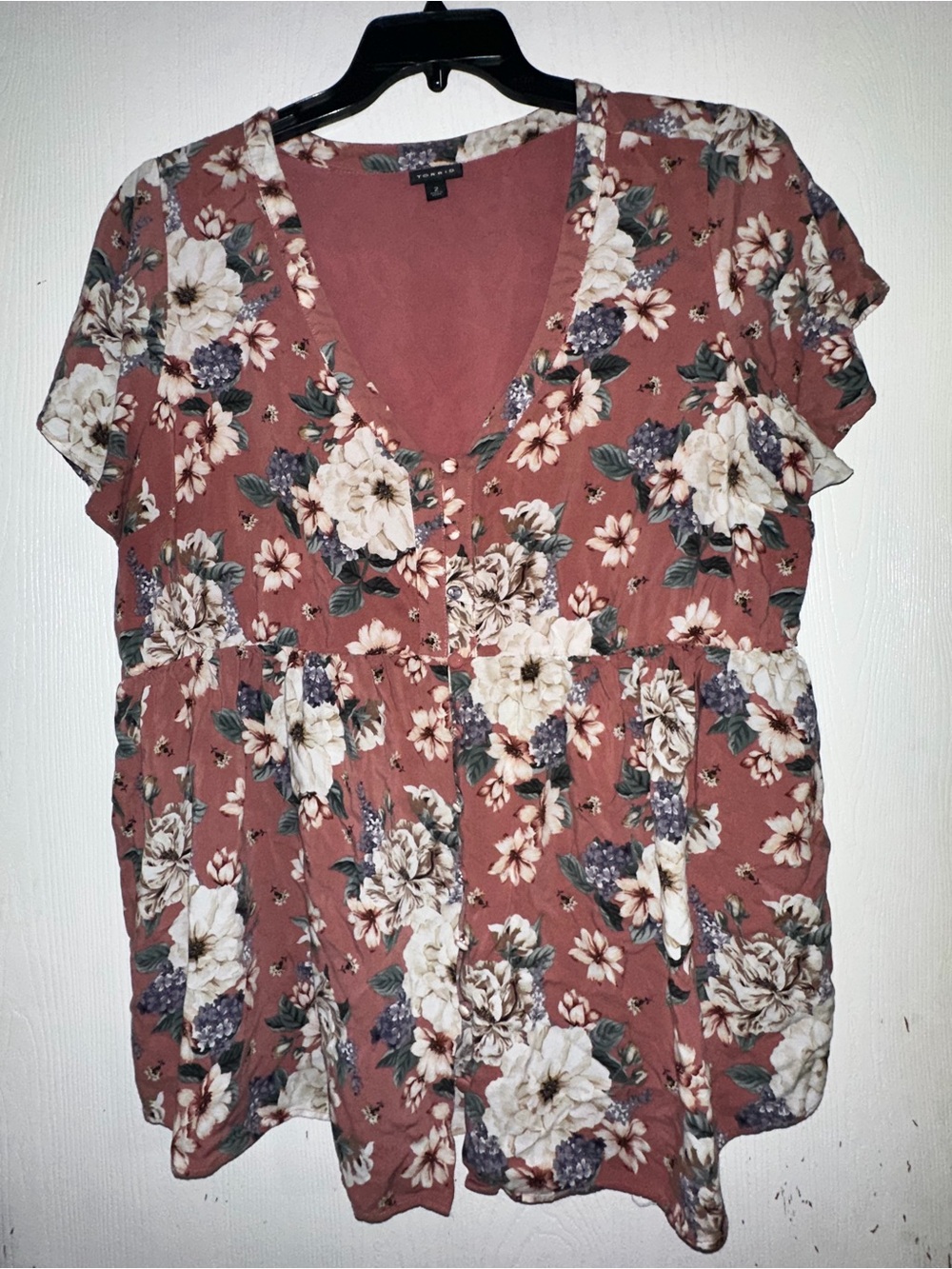 Torrid Size 2 Floral Babydoll Blouse Dusty Rose Button Front Plus Size 2X